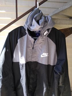 Nike windbreaker!!!