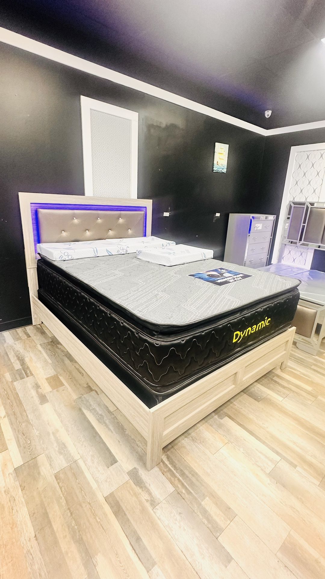 🛌 Queen Mattress Come With Bed Frame (Headboard & Footboard) With Light 💡 + Box Spring – Ready for Delivery Today!