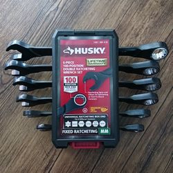 Husky 6 Piece  Ratcheting  Metric Wrench Set