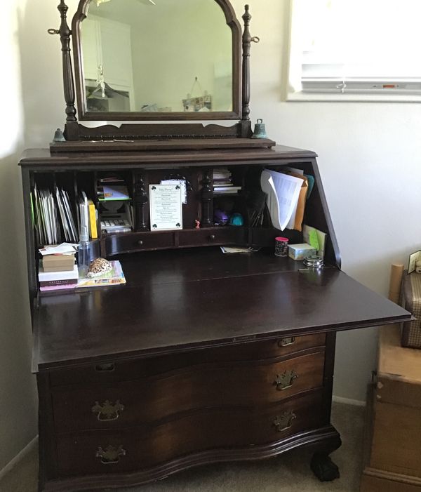 Antique Desk With Unattached Mirror For In Newport Beach Ca Offerup