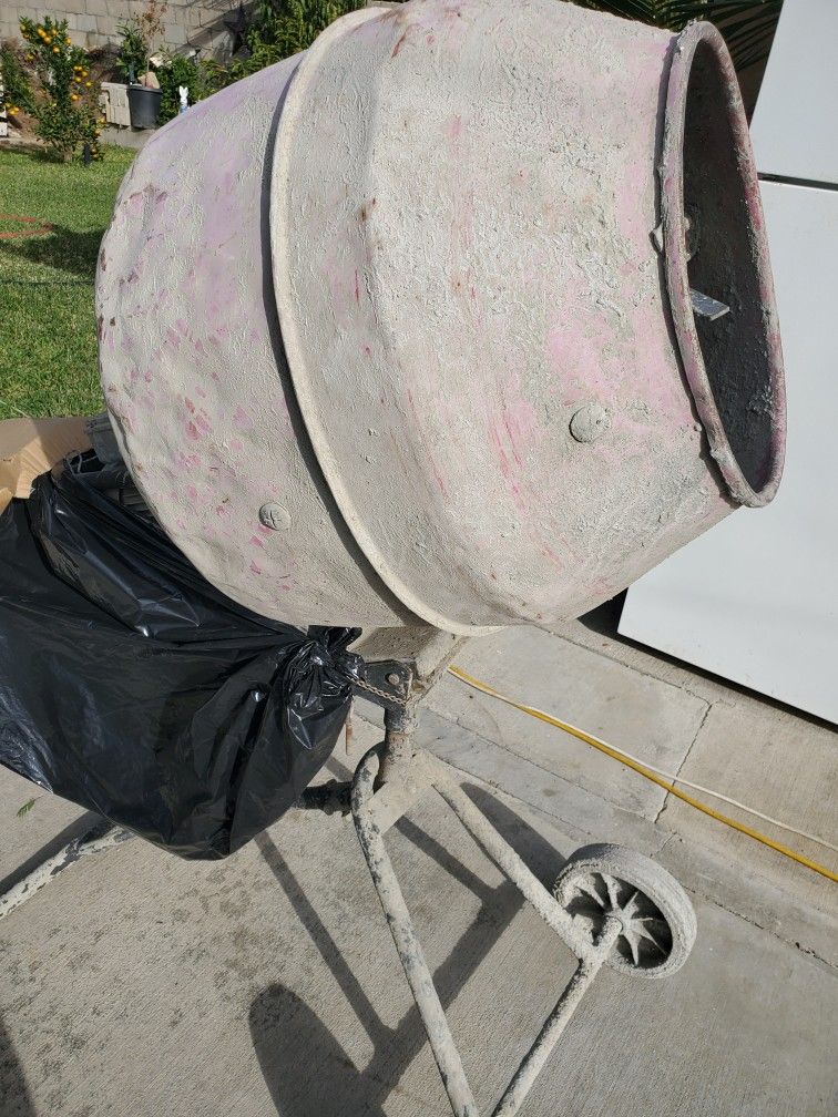 Concrete  Mixer