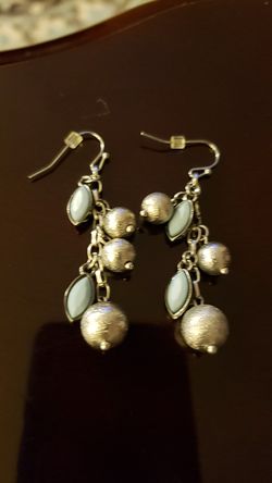 BEUTIYFUL EARRINGS GOLD PLATED