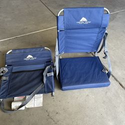 2 Stadium seats backpack