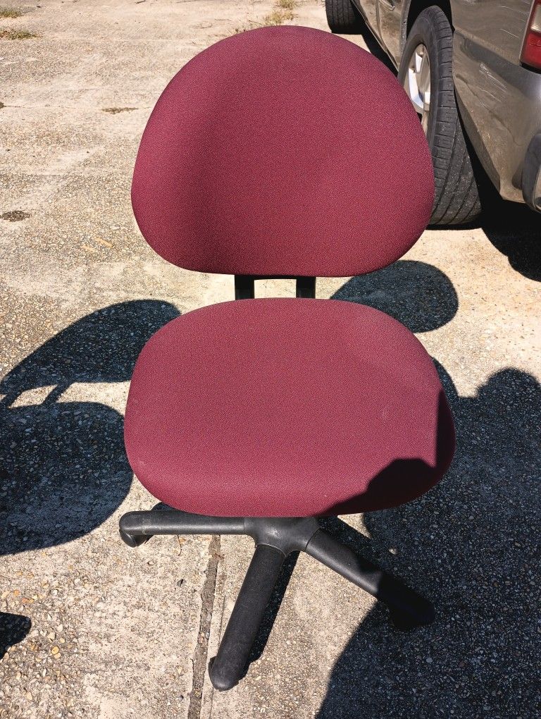 Office Chairs 