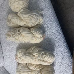 Bulky Wool Yarn 5 skeins, 4 Oz Each