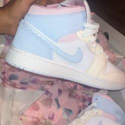 Nike Sneakers 