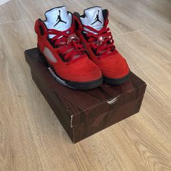 Jordan 5 Raging Bull