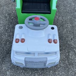 ride on toy truck for toddlers (in Des Moines)