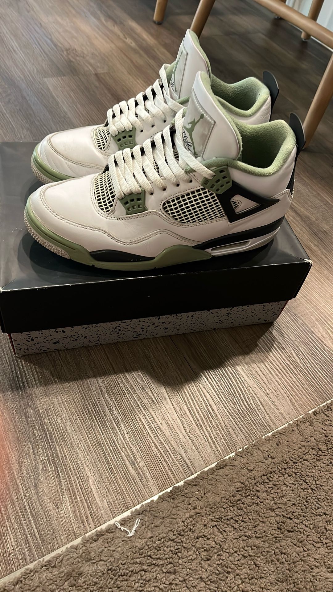 Air Jordan 4 