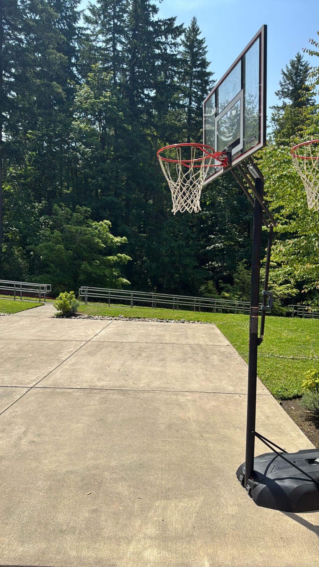 Basketball Hoop - Lifetime