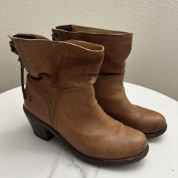 Frye Leather Ankle Boots – Size 6.5B