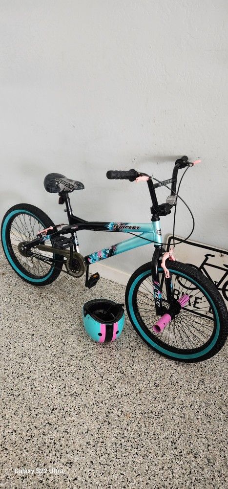 Kent Bicycles 20 Girl s Tempest Bicycles Black Aqua FREE HELMET for Sale in El Cajon CA OfferUp