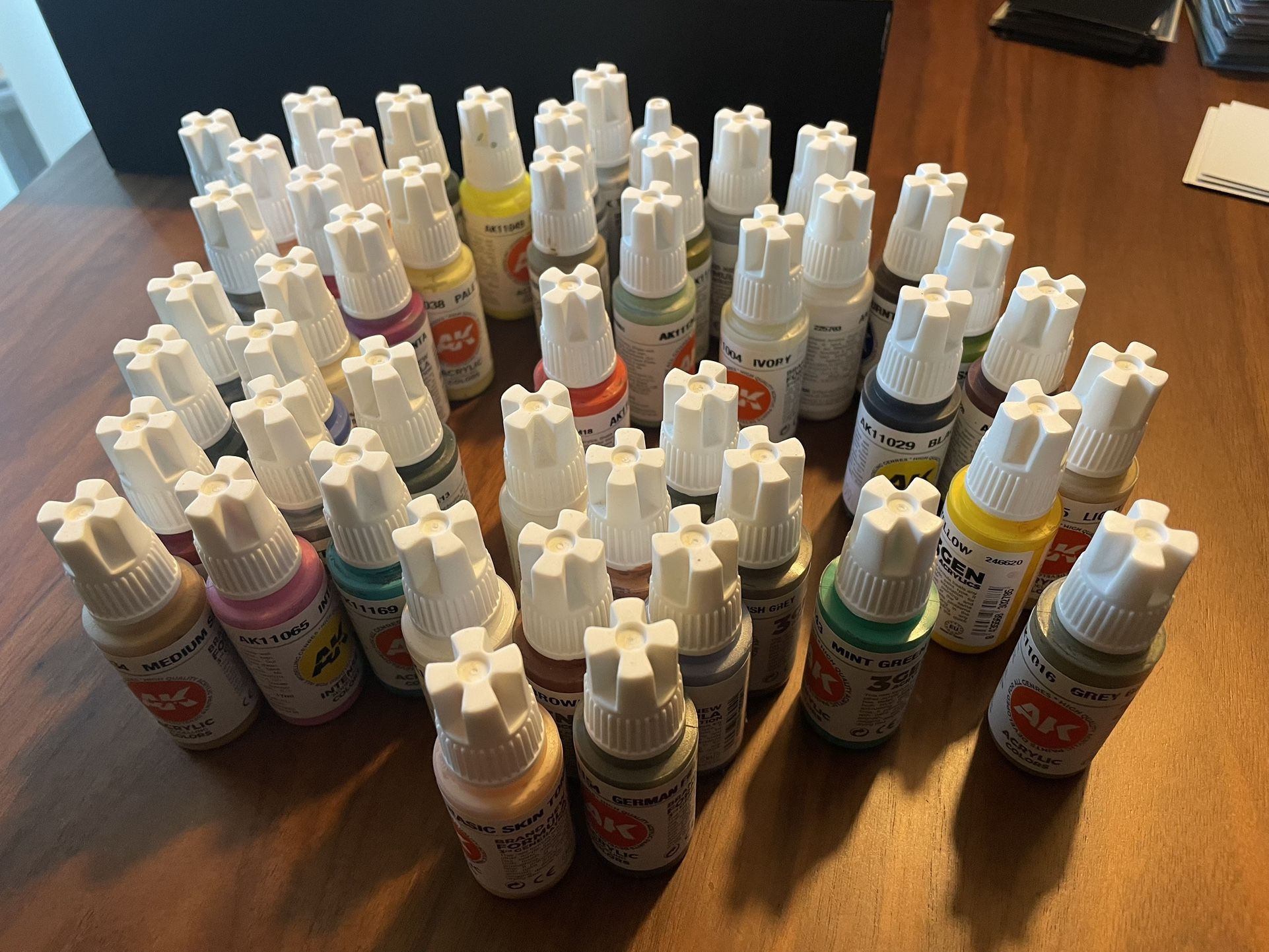 47 Modeling Paint Tubes 