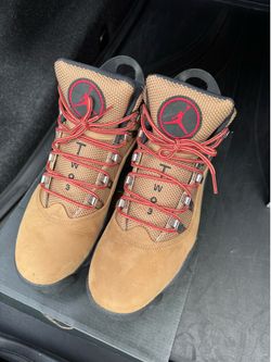 Jordan winterized 6 (r)ings 8.5