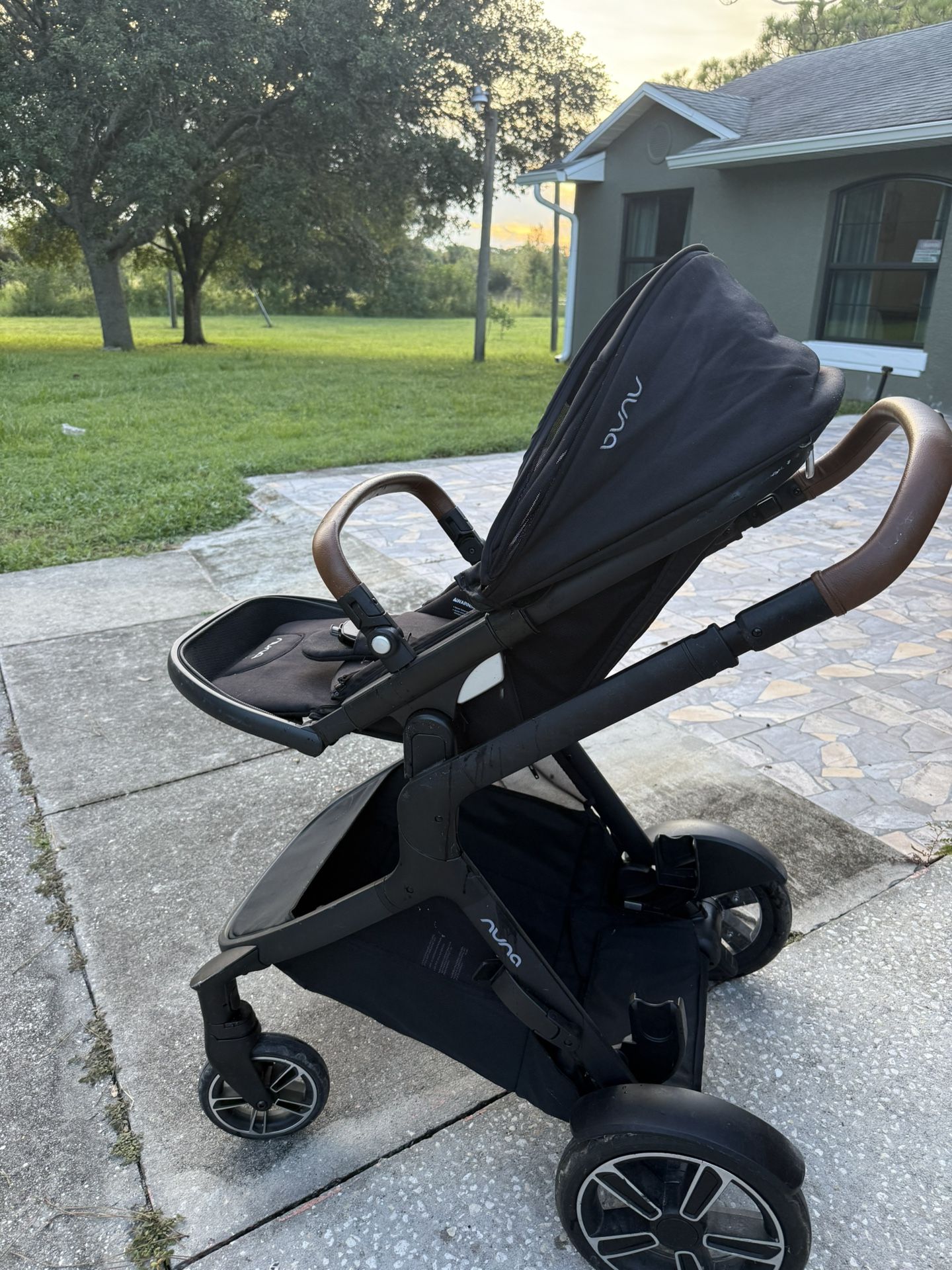 Demi Grow Nina Stroller With Attachments 