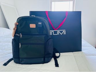 Tumi Parrish Olive Back Pack New! Medium