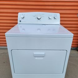 Like New!!! Kenmore, Very Large Capacity Gas Dryer!!! It's in Excellent Condition!!! It Works Perfectly and It Runs Super Smooth and Quiet!!! Must See