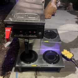 Bunn 3 BURNER COFFEE MAKER CW Series, Warmers & Heating Work, Has Issues As Is