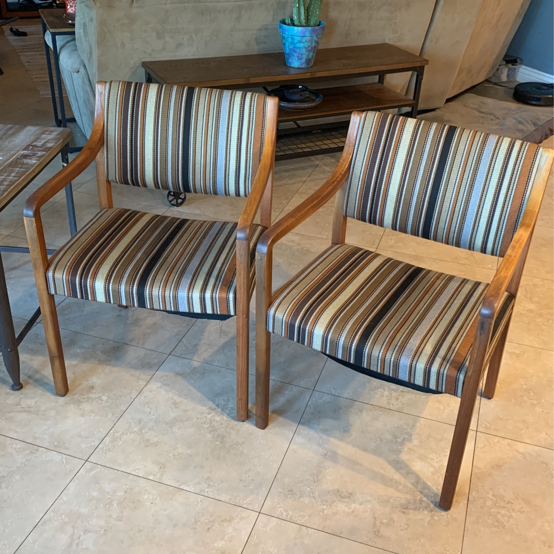 Vintage Mid Century Walnut Office Desk Arm Chair Danish Style Gunlocke