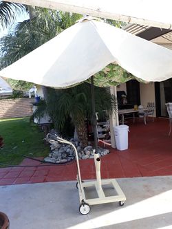 Portable umbrella stand