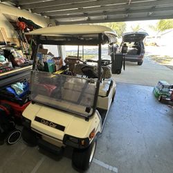 2000 Club Car Ds W/ Charger