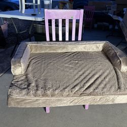 New!  Large Plush FurHaven Pet bed! 