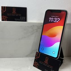 iPhone XR 64GB Battery 🔋 %100 Looked For T- Mobile/metro $180
