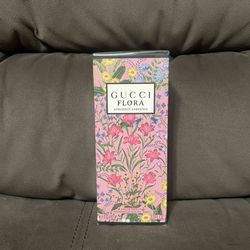 Gucci Flora Gorgeous Gardenia Perfume 