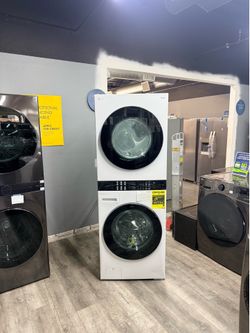 🔥LG 4.5 CUBIC FT WASH TOWER GAS DRYER PAIR🔥