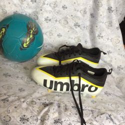 Umbro Youth Soccer Cleats Size US 2