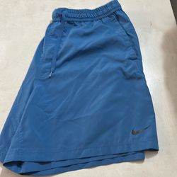 Nike dri fit men’s xl
