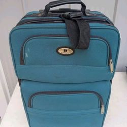 (24×20) Blue Teal Rolling Leisure Carry-On Luggage 