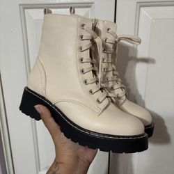 Combat Boots 