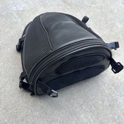 Motorcycle tail bag