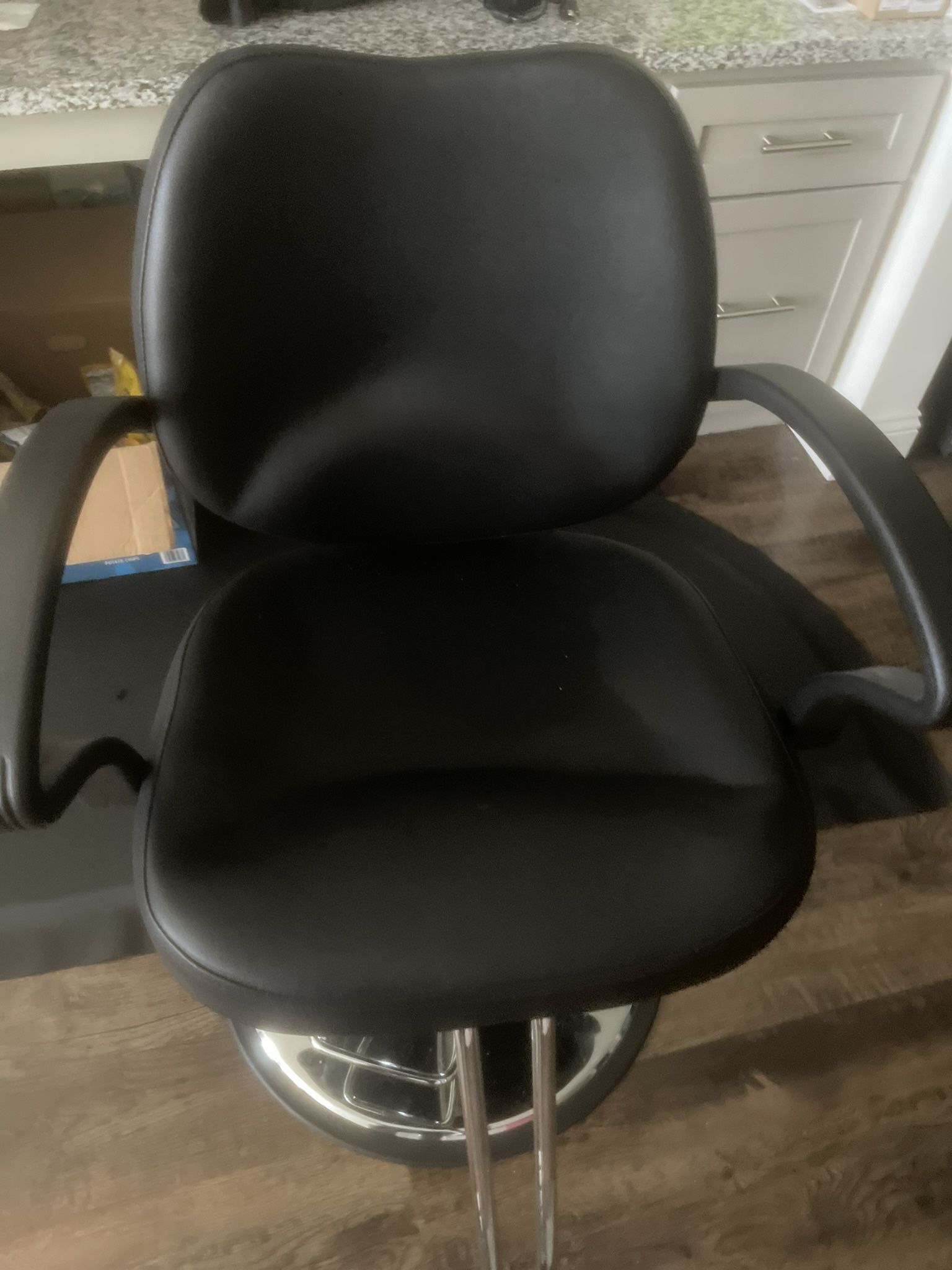 Hair Salon Chair, Mat, Gel & Braiding Hair
