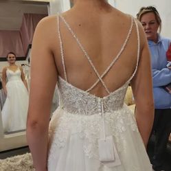 Beautiful Unworn Wedding Dress With Tags!