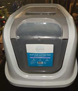 ExquisiCat Flip Top Litter Pan with Door (Jumbo size),