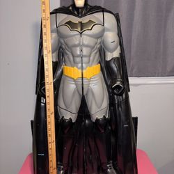 2021 BATCAVE BAT-TECH SPIN MASTER 2 IN 1 PLAYSET 33" Figure (INCLUDES FIGS)Read!