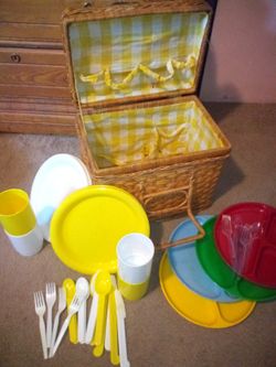 Quaint Vintage Wicker Picnic Basket And Place Settings