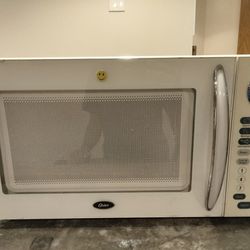 Oster Microwave Oven 