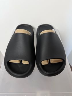 Yeezy Slide Black Size 11
