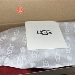 🚨 BRAND NEW TODDLER UGGS!