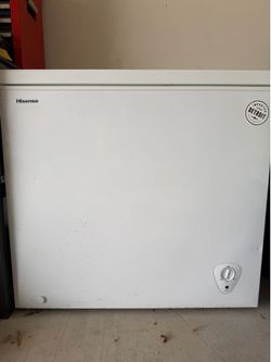 Hisense 7.0 cubic foot chest freezer