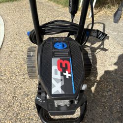 Pressure washer needs nozzle and hose