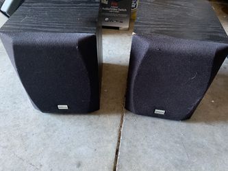 Onkyo speakers 2 pc