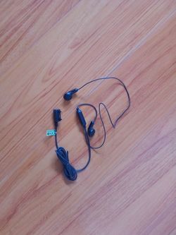 Genuine Sony Ericsson earphone