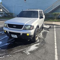 Ford Explorer 