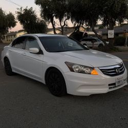 Honda Accord 2012 LX