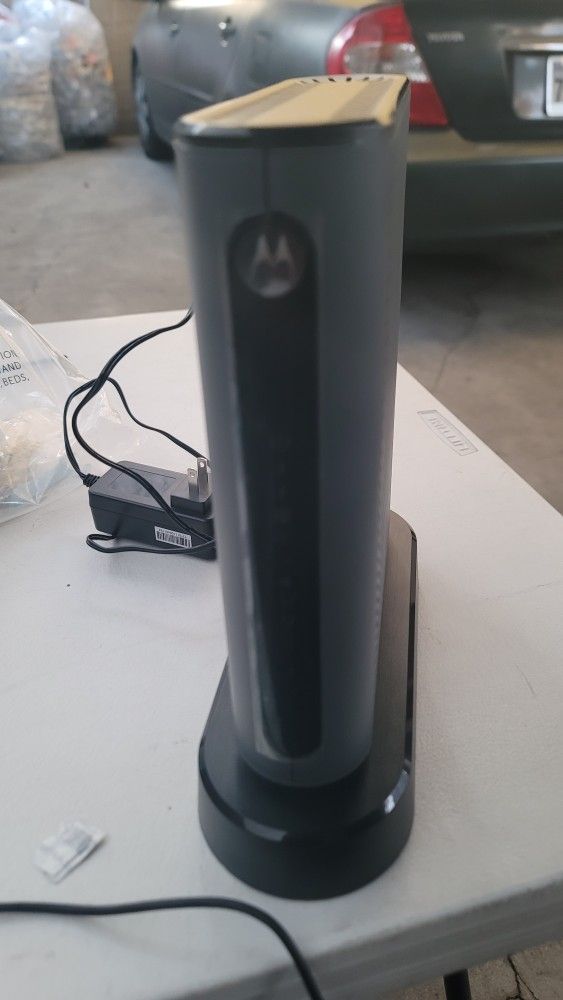 Motorola Model MT7711 Modem And Router