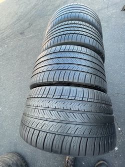 275/35R20 and 245/40R20 MICHELIN PILOT SPORT ALL SEASON4